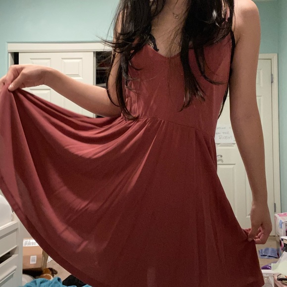 Flowy dress In perfect condition - Picture 2 of 5